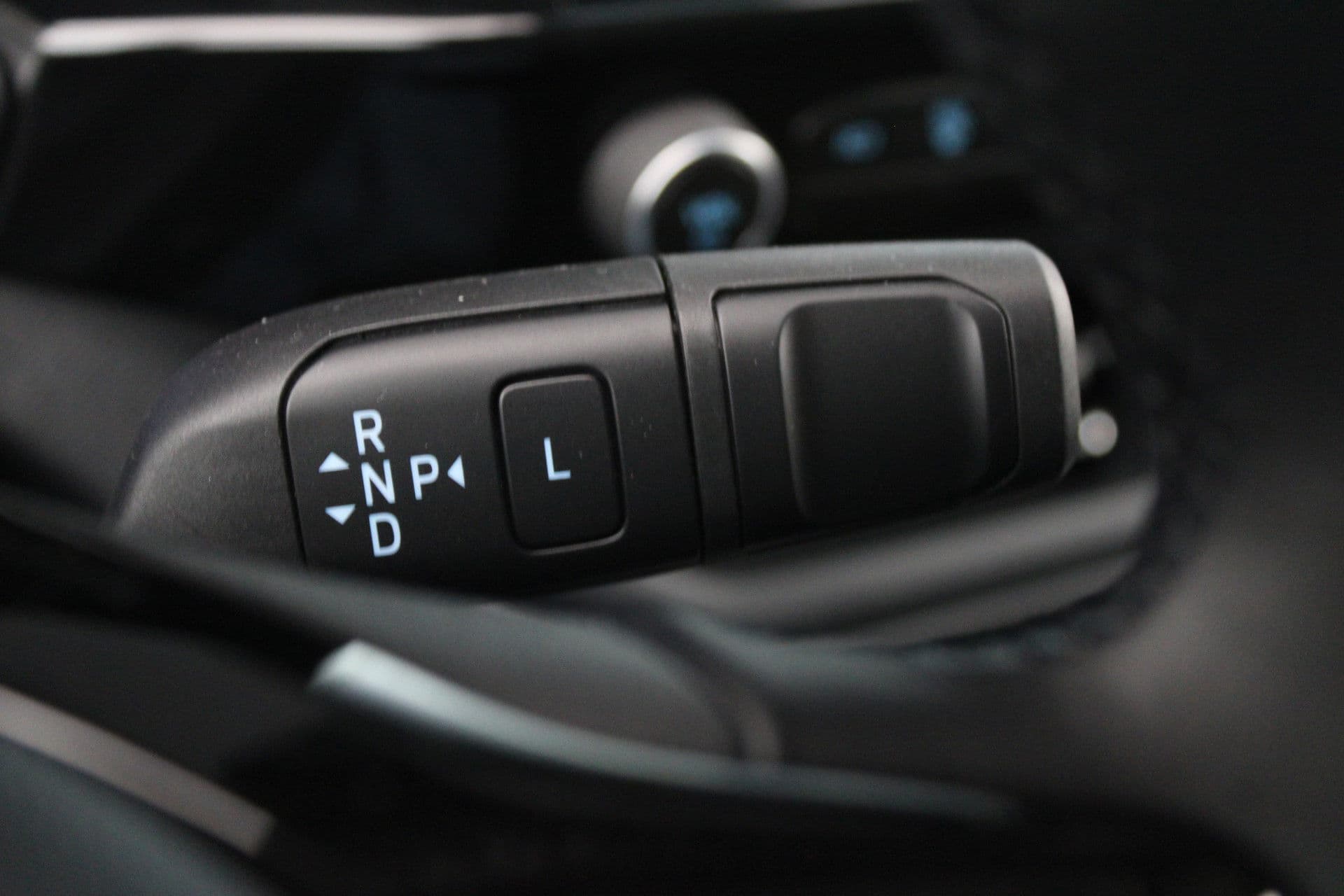 Ford Tourneo Custom 340 2.5 PHEV L2H1 Titanium X 232pk - 2x Schuif - ACC - 360 camera - Leder - Prijs excl. BTW - Rijklaar thumbnail 25