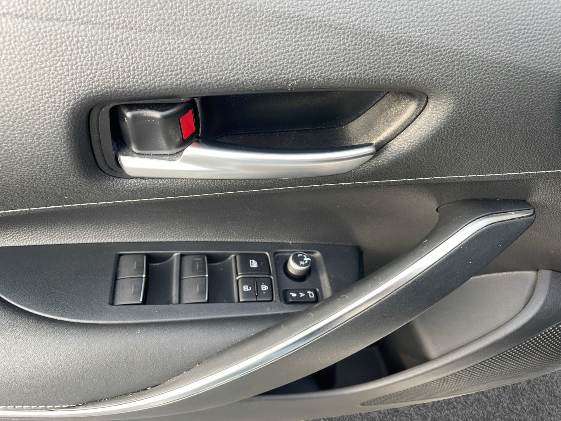 Toyota Corolla Touring Sports 1.8 Hybrid Dynamic | 10jr garantie | HUD | Camera | Carplay | Navi thumbnail 10