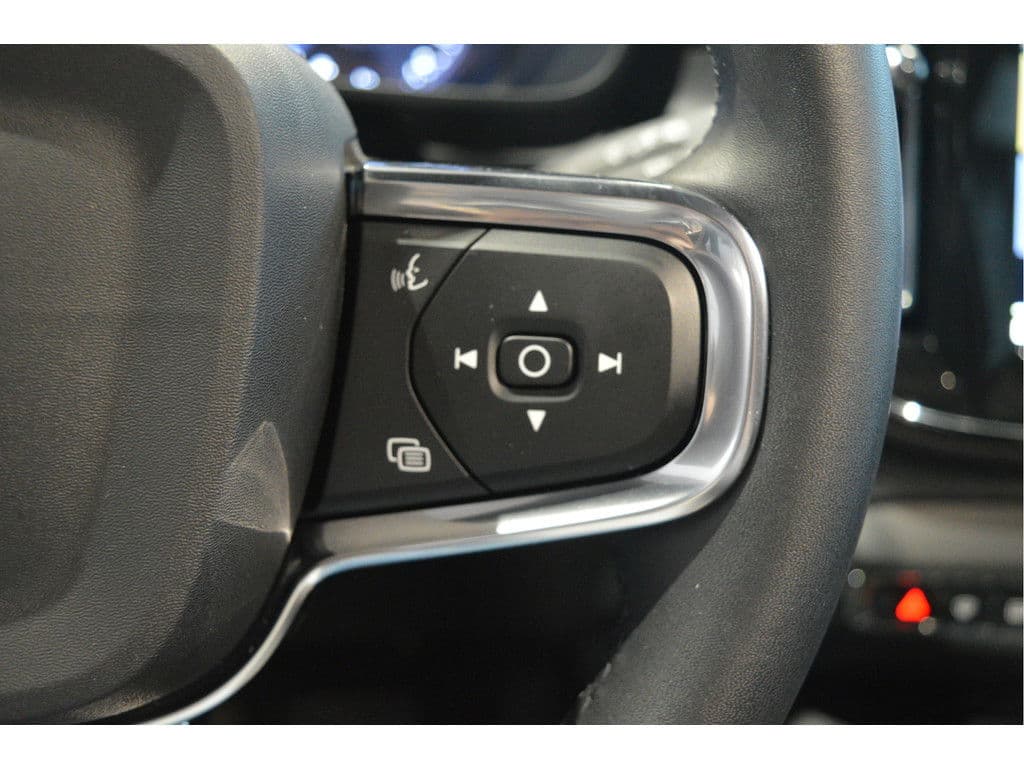 Volvo XC40 1.5 T5 Plug-in hybrid Ultimate Dark pano camera 20 inch !! thumbnail 19