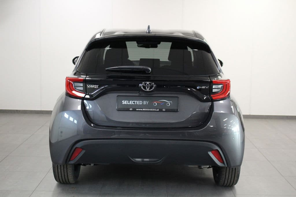 Toyota Yaris 1.5 Hybride 115 Dynamic met Comfort Pack thumbnail 4