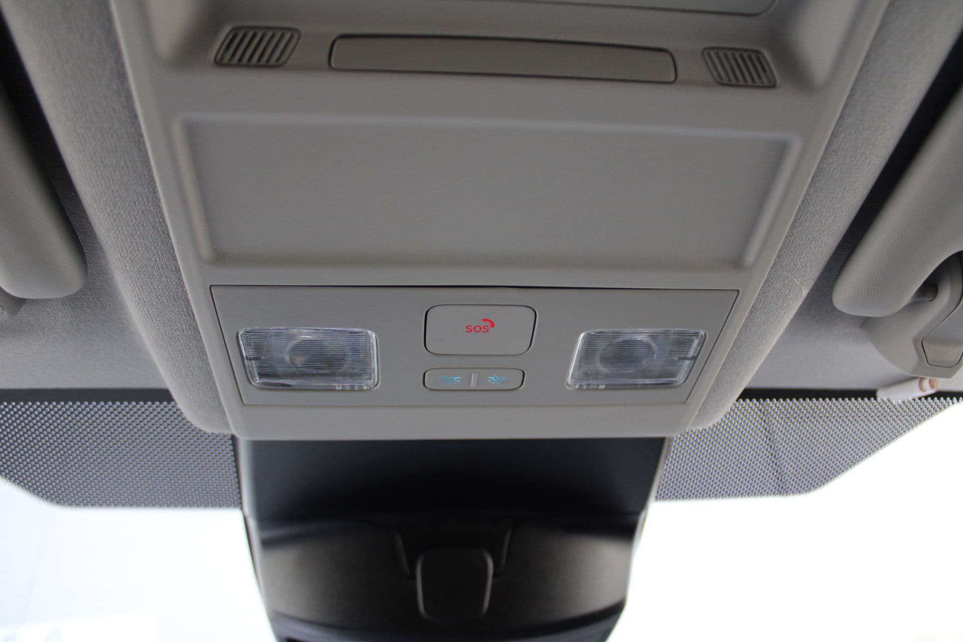 Ford Transit Custom 320 2.0 TDCI L2H1 Trend 170pk - Achterklep - Carplay - Android - LED koplampen - Stoelverwarming - 70l tank - Rijklaar thumbnail 37