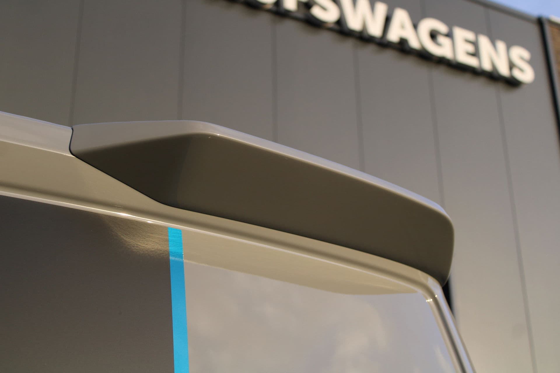 Ford Transit Custom 320 2.5 PHEV L1H1 Sport DC 232pk - 2x Schuif - 360 Camera - ACC - Keyless - Stoel/Stuurverwarming - Blindspot - Incl BPM - Rijklaar thumbnail 46