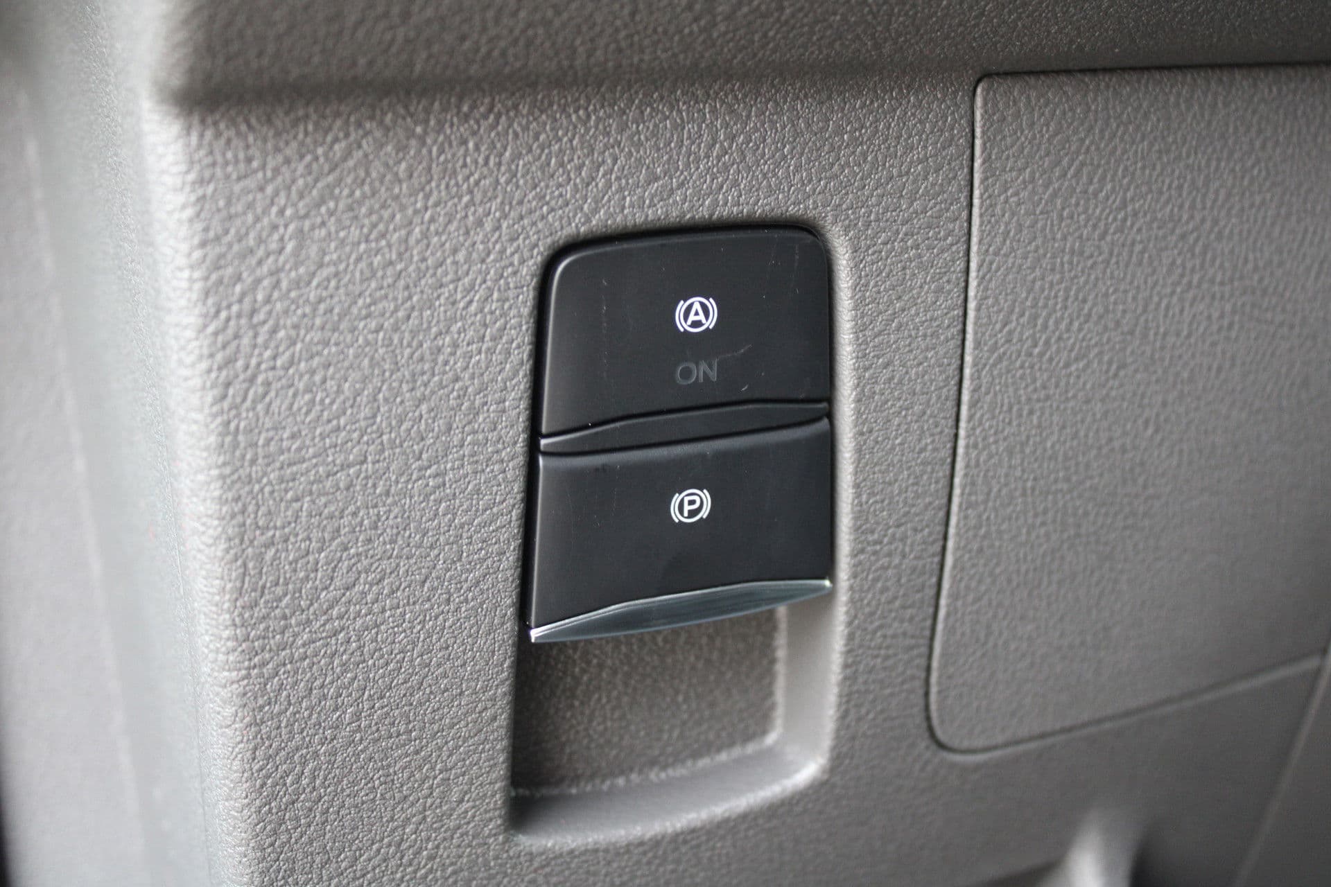 Ford Transit 350 2.0 TDCI L3H2 Trend 165pk - Facelift - 2x Schuifdeur - 360 Camera - Trekhaak - ACC - Stoel & Stoelverwarming - Blind Spot - Navi - 270gr deuren - Rijklaar thumbnail 23