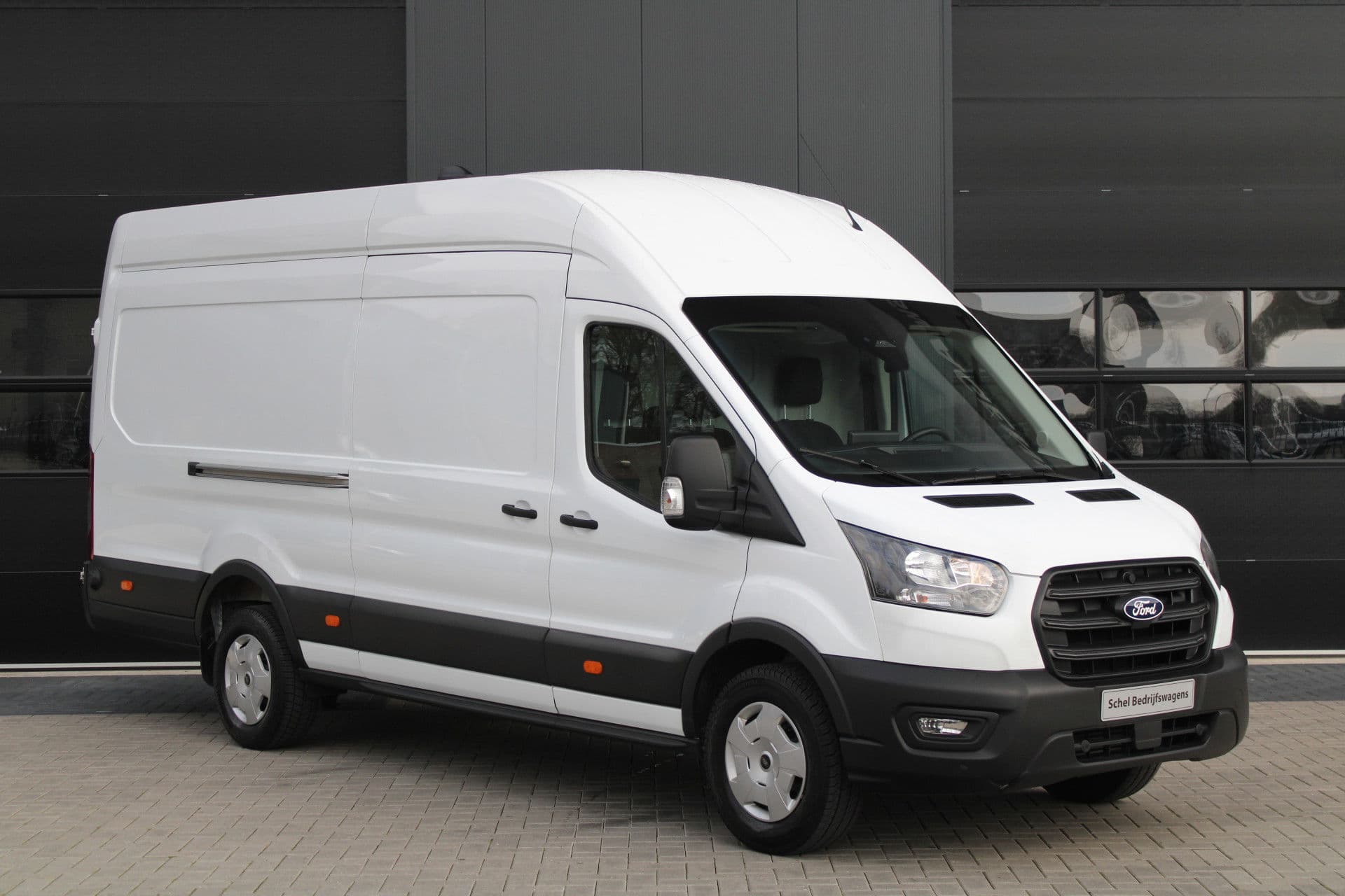 Ford Transit 350 2.0 TDCI L4H3 Trend RWD 130pk - 270gr deuren - Camera - Cruise - Carplay - Airco - PDC - Rijklaar thumbnail 3