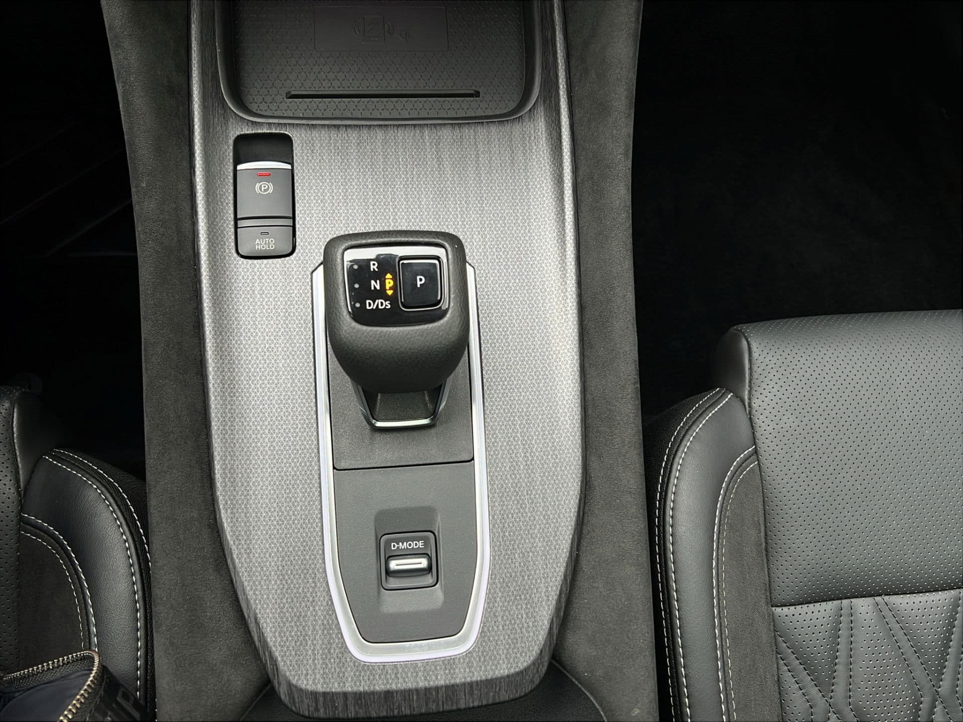 Nissan QASHQAI 1.3 MHEV Xtronic Tekna Plus | Pano | HUD | Adaptive | Bose | Leer | Keyless thumbnail 25