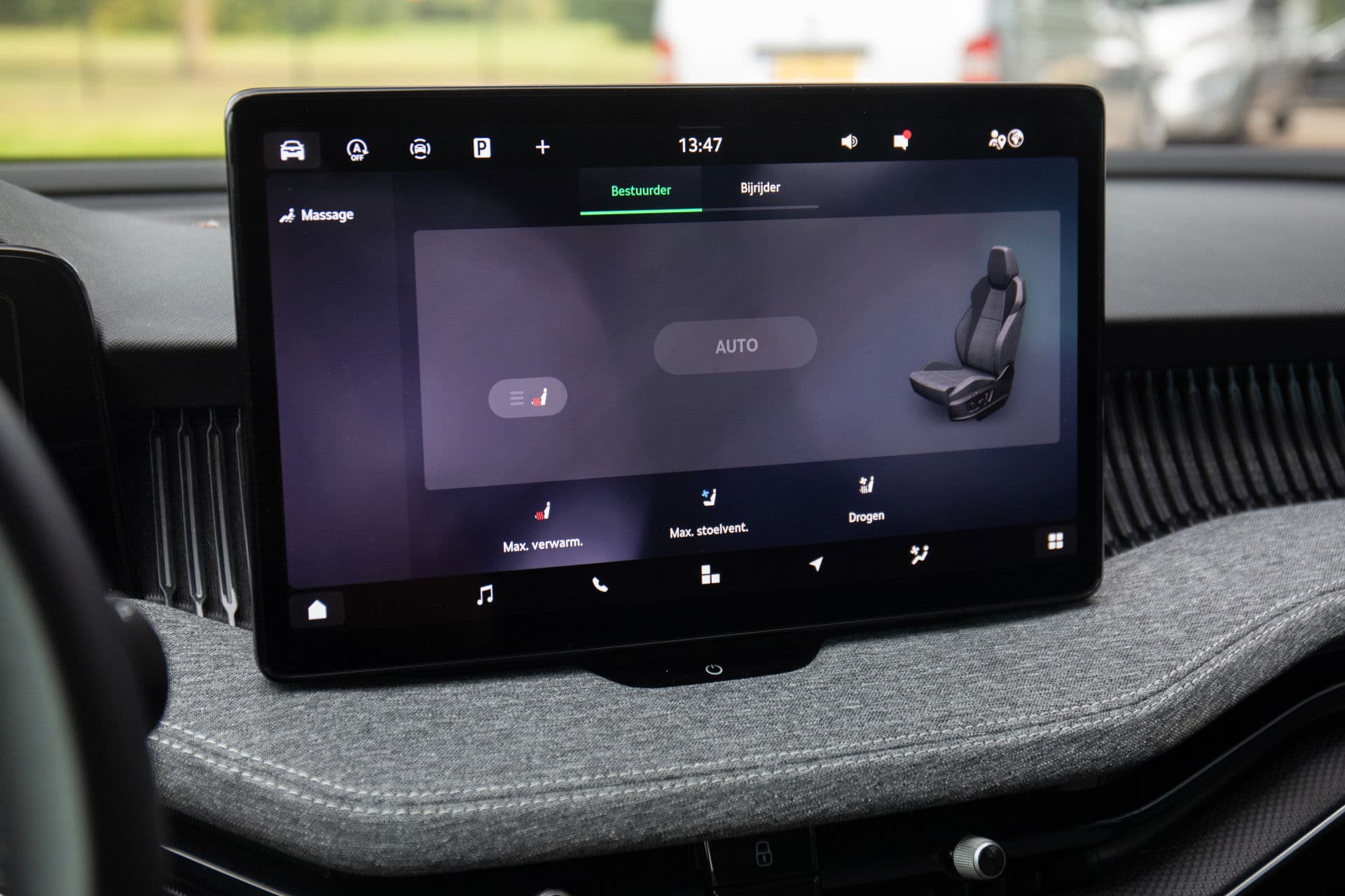 Škoda Superb Combi 1.5 TSI MHEV First Edition , Adaptive cruise, Massage, Stuur/stoelverwarming, thumbnail 17