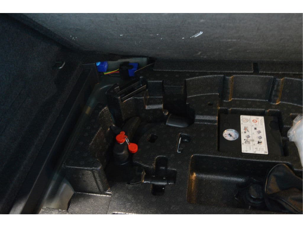 Volkswagen T-Roc Cabrio 1.5 TSI 3X R-LINE Black Style navi camera trekhaak 19 inch !! thumbnail 8