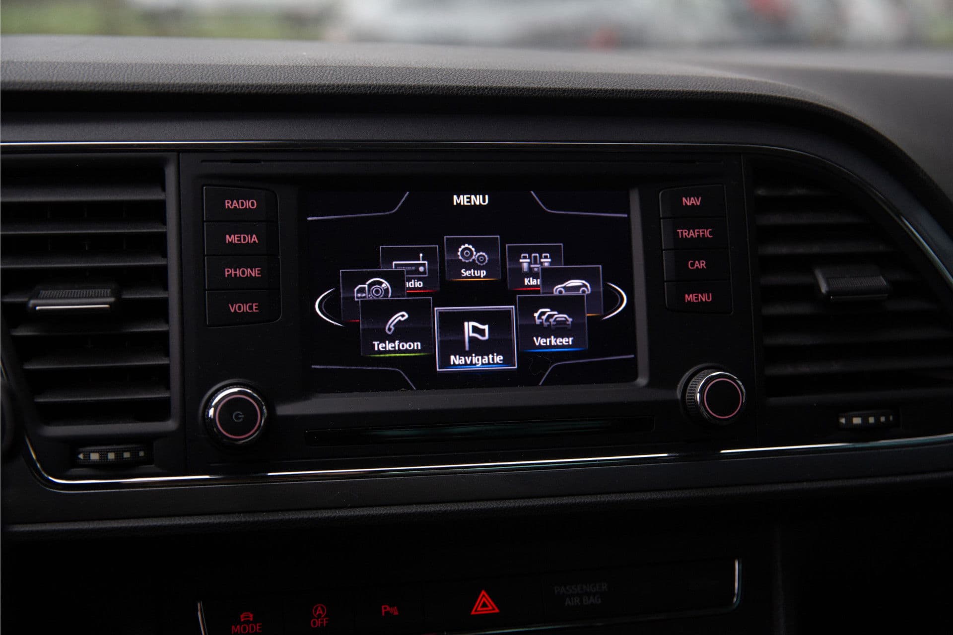 SEAT Leon 1.8 TSI FR Business , Stoelverwarming, SEAT Sound, Alcantara thumbnail 14