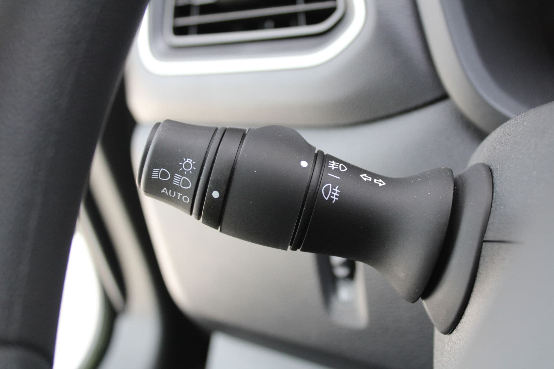 Renault Master T35 2.3 dCi 180pk L3H2 - Airco - Navigatie - Camera - Cruise - Parkeersensoren - 105l tank - Rijklaar thumbnail 16