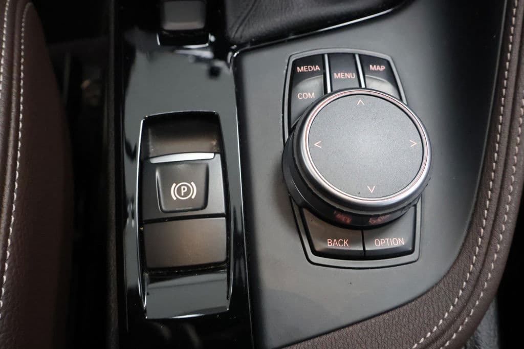 BMW X1 sDrive20i High Executive thumbnail 22