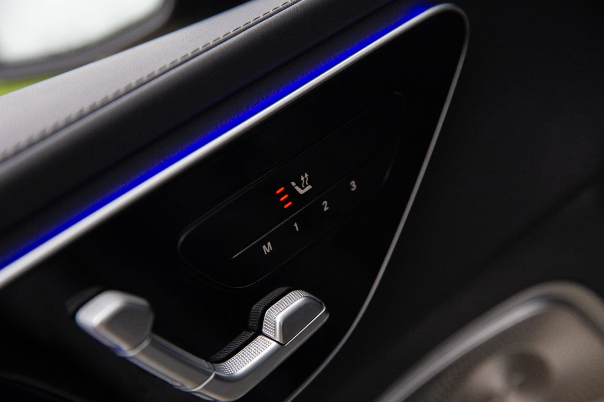 Mercedes-Benz C-Klasse Estate 200 Launch Edition AMG Line , Panoramadak, Sfeerverlichting, Burmester, 3D-camera, thumbnail 27