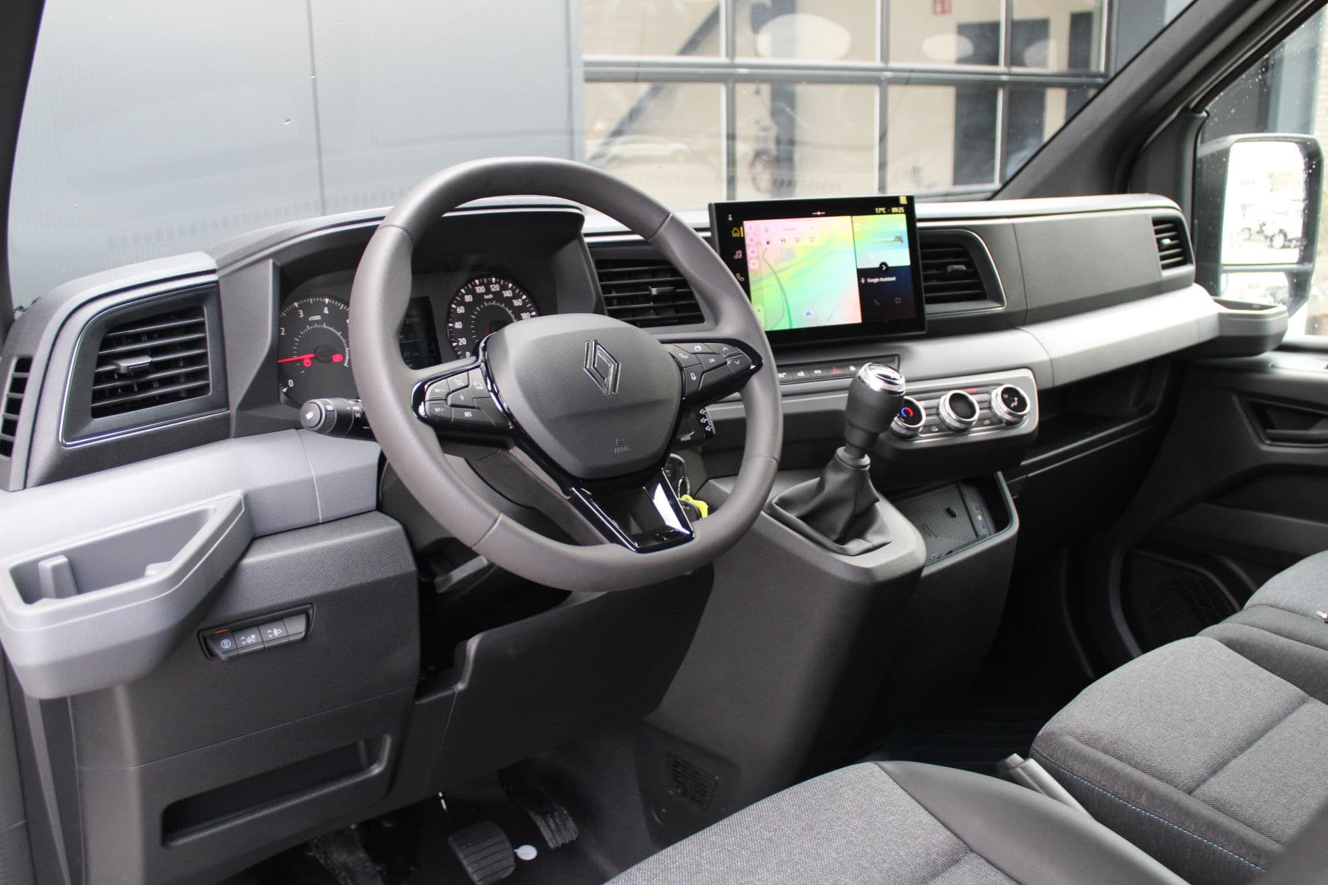 Renault Master T35 2.0 dCi 170pk L2H2 Extra - Navigatie - Camera - 270 gr deuren - Parkeersensoren - Draadloos laden - Rijklaar thumbnail 13