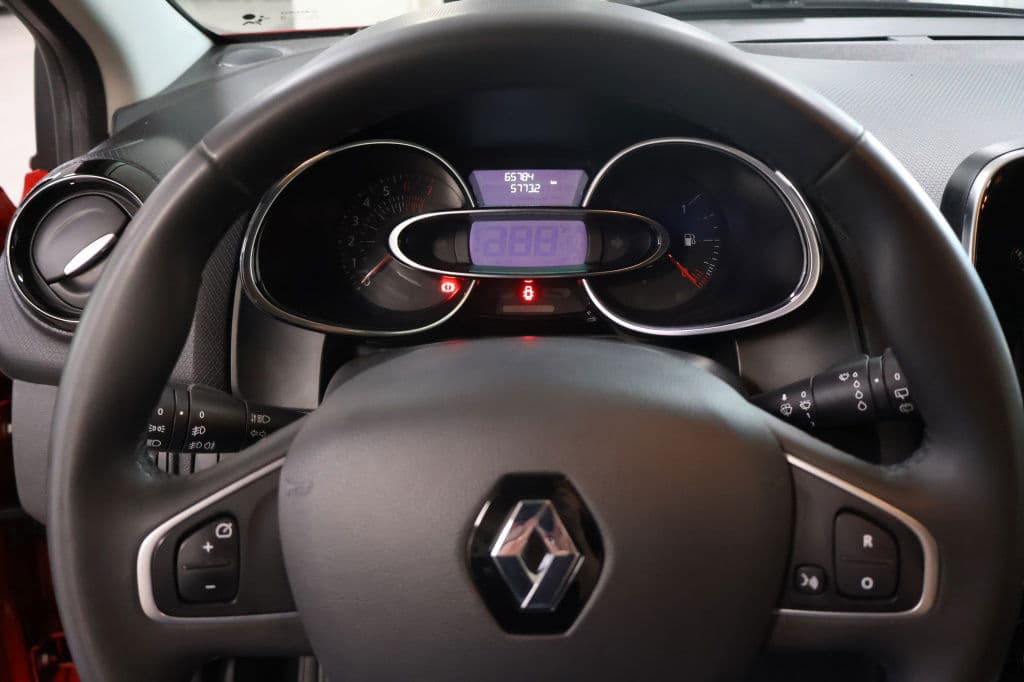 Renault Clio Estate 0.9 TCe Limited | Navi | PDC! thumbnail 9