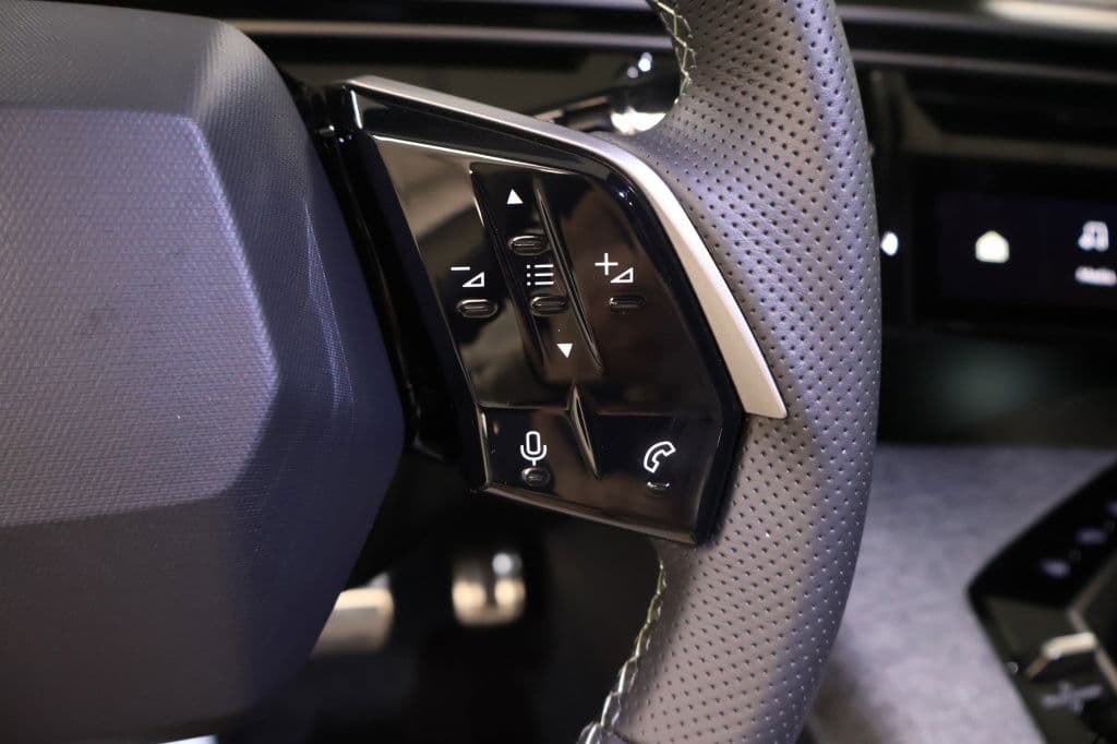 Peugeot 3008 1.2 Hybrid 145 GT thumbnail 16