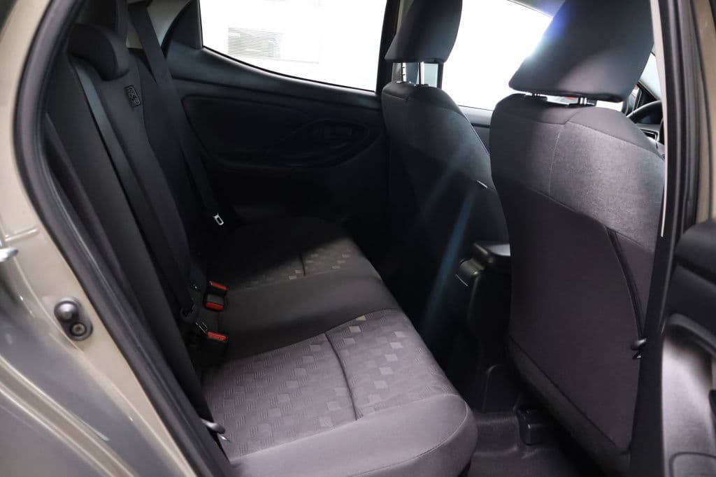 Toyota Yaris 1.5 Hybride 115 Dynamic | Winterpack thumbnail 15