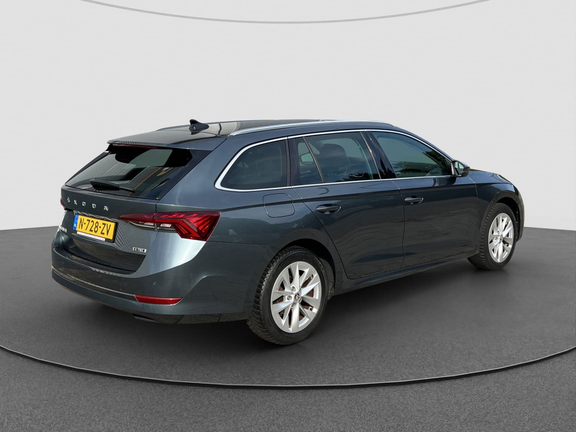 Škoda Octavia Combi 1.5 e-TSI Business Edition Plus | Camera | Dodehoek | Elek achterklep | thumbnail 5