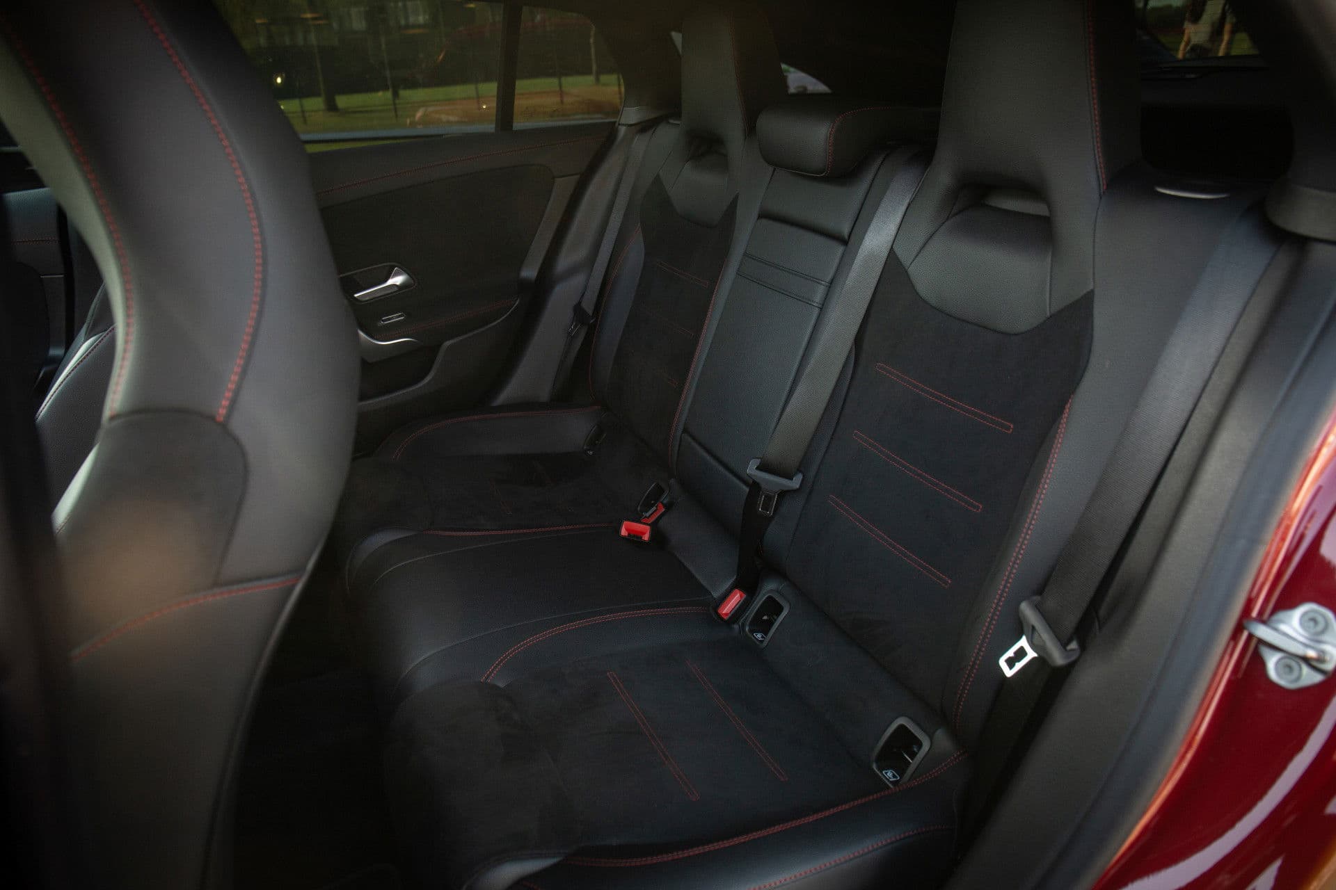 Mercedes-Benz CLA-Klasse Shooting Brake 250 e AMG Line , Panorama dak, Camera, Sfeerverlichting, thumbnail 7