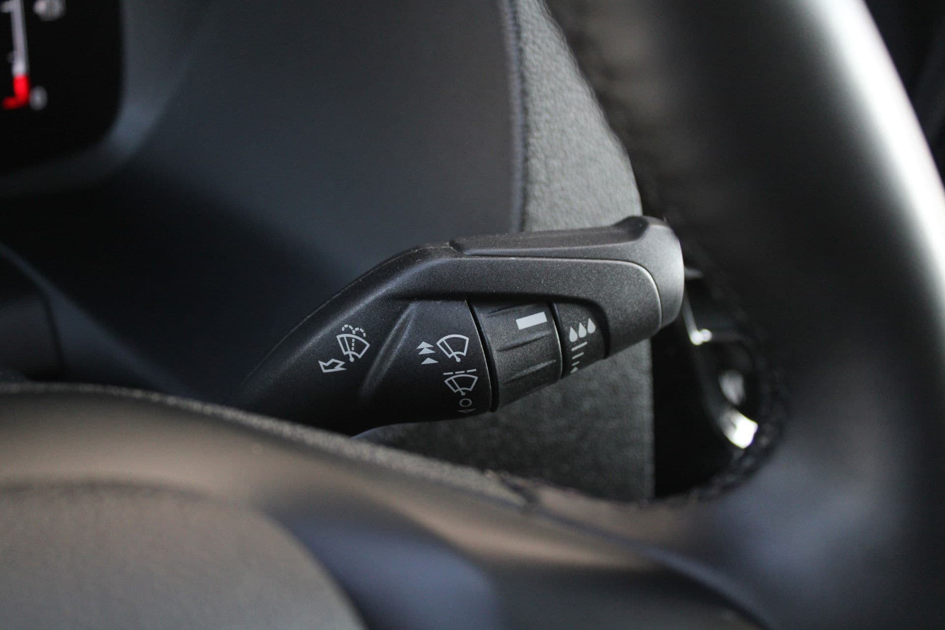 Ford Transit 350 2.0 TDCI L4H3 Trend RWD 130pk - 270gr deuren - Camera - Cruise - Carplay - Airco - PDC - Rijklaar thumbnail 23