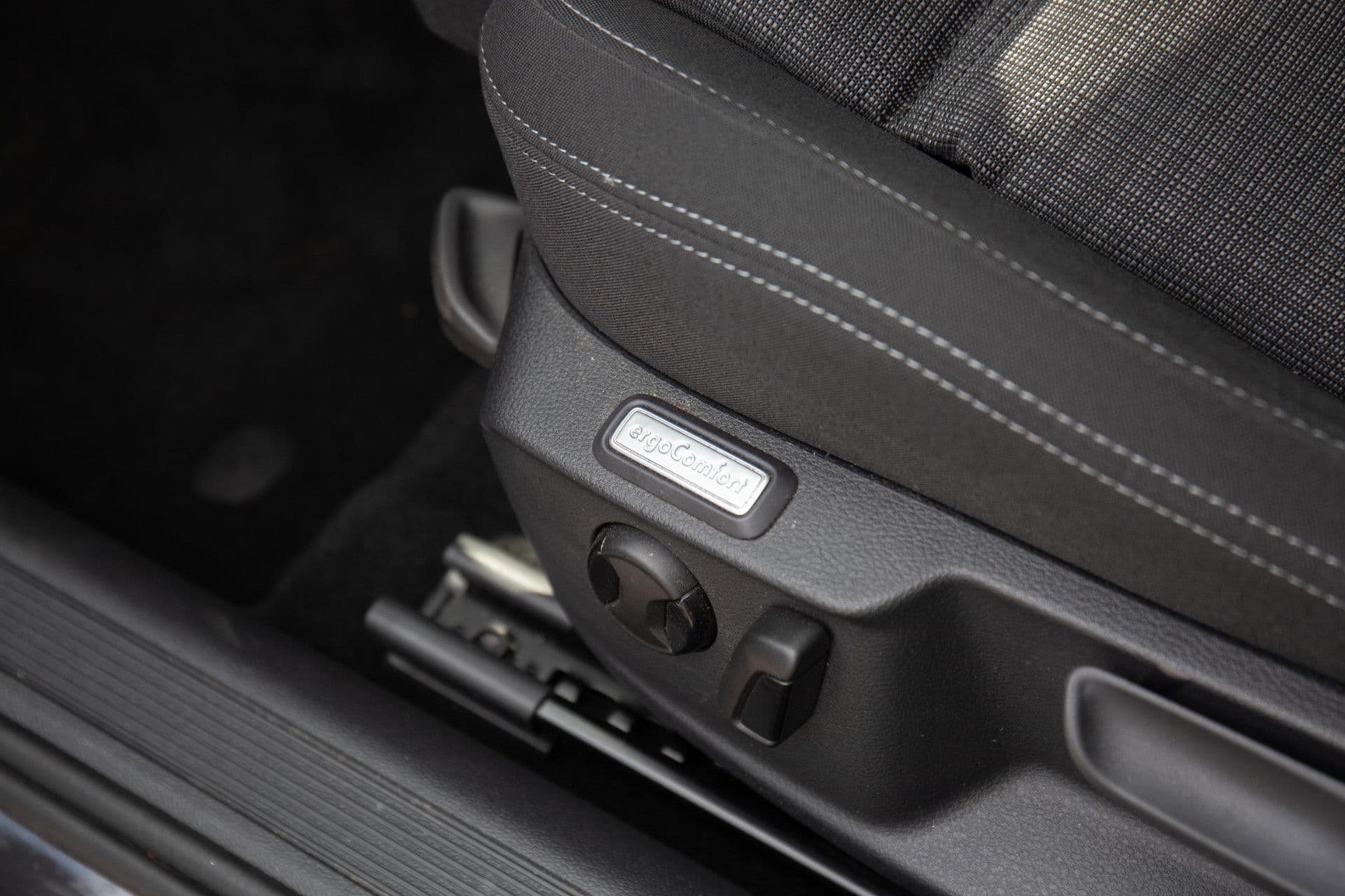 Volkswagen Passat Variant 1.5 TSI Comfort Business , Adaptive cruise, Carplay, Keyless entry, thumbnail 20