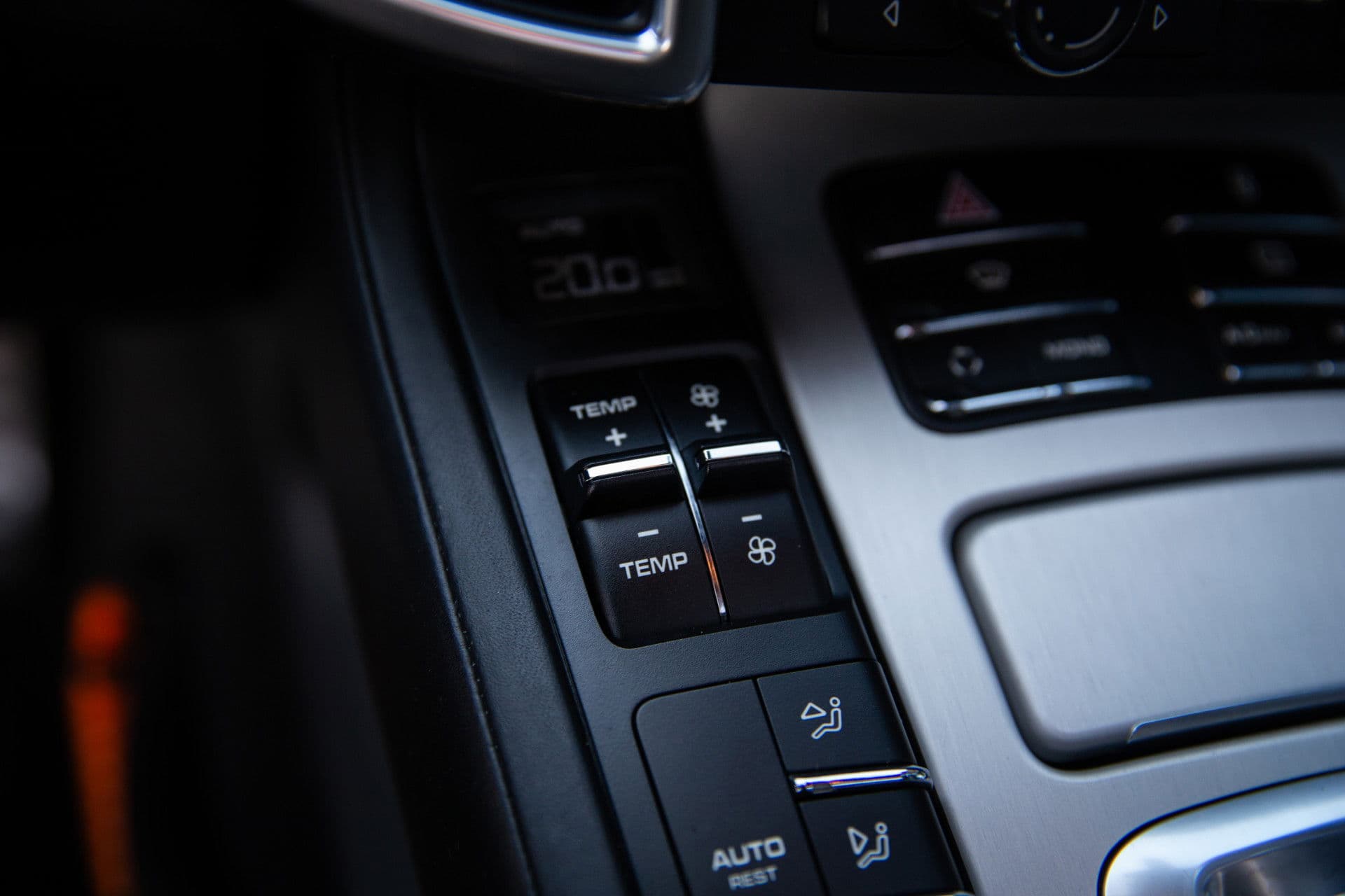 Porsche Cayenne 4.8 GTS , Panoramadak, Cruise control, Memory-seat, Achteruitrijcamera thumbnail 20