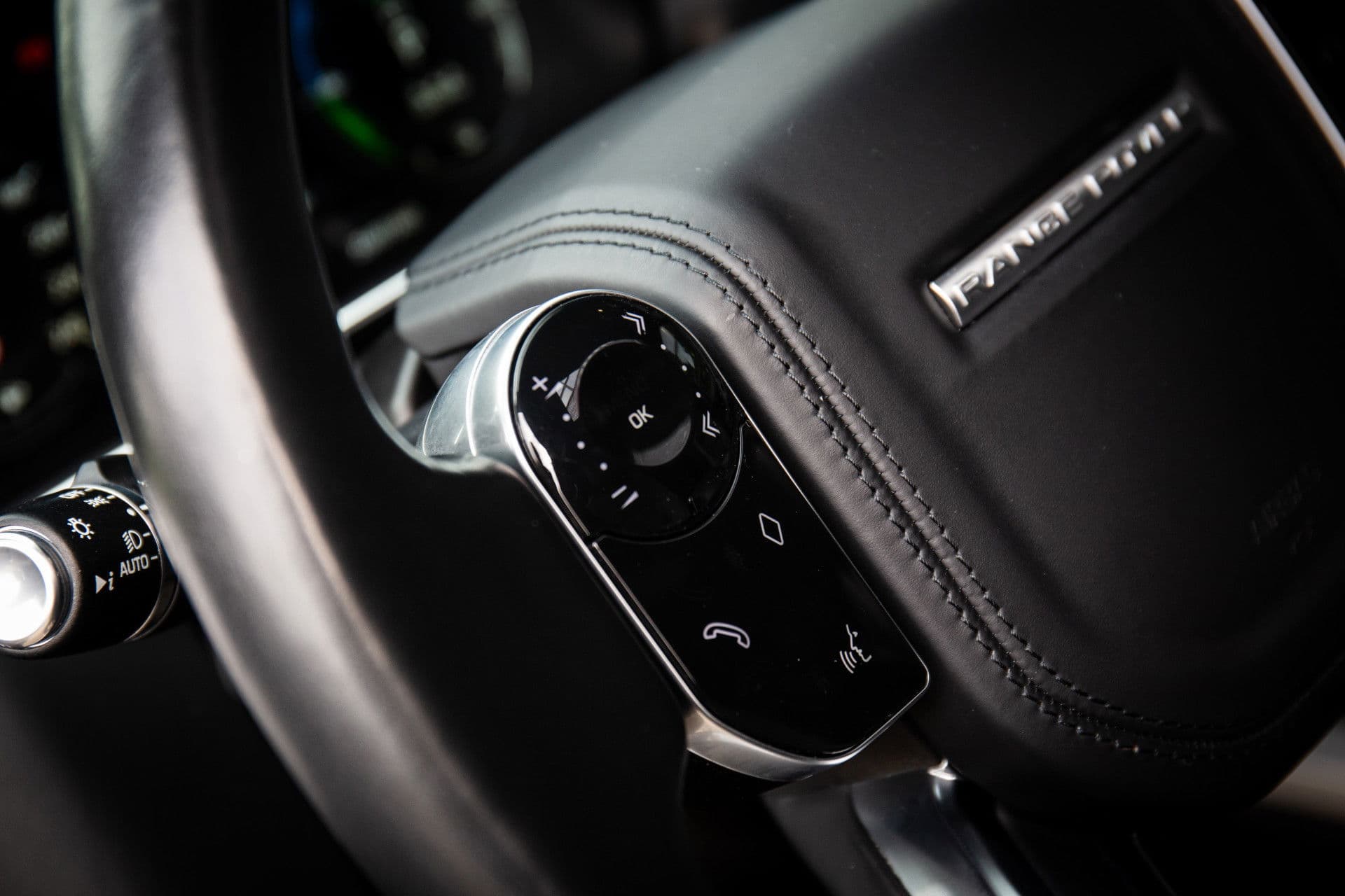 Land Rover Range Rover P400e Westminster , Sfeerverlichting, Trekhaak, Meridian, Stoelventilatie, Stuurverwarming, Alcantara hemel, thumbnail 14