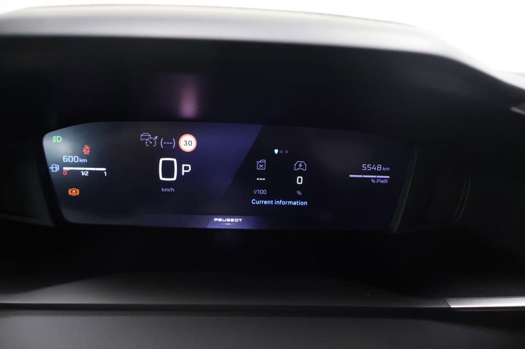 Peugeot 2008 1.2 Hybride 145 Allure | 360 Camera | Luxe thumbnail 27