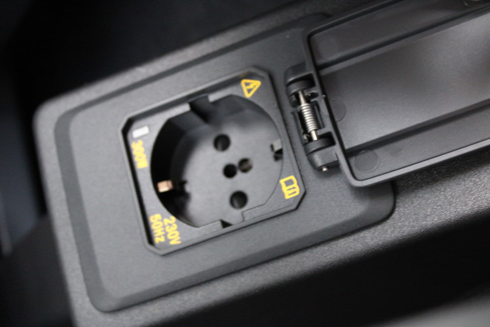 Volkswagen Caddy Cargo 2.0 TDI 122pk DSG7 - Carplay - Adaptive Cruise - Trekhaak - Navigatie - Dig. cockpit - Ergocomfort stoel - Stoelverwarming - Rijklaar thumbnail 35