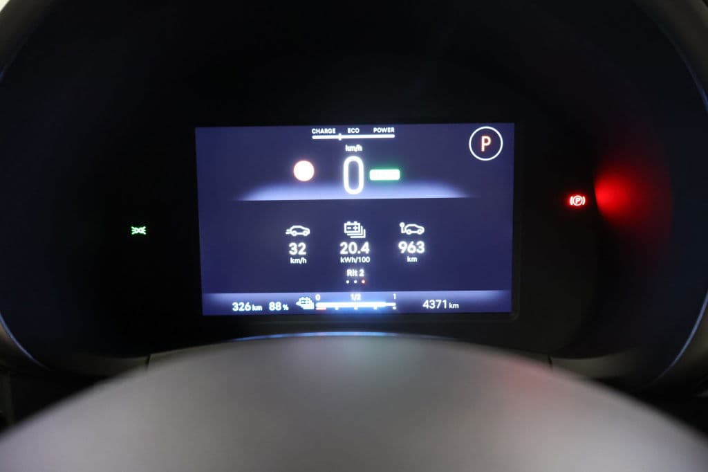 Fiat 600E La Prima 54 kWh thumbnail 17