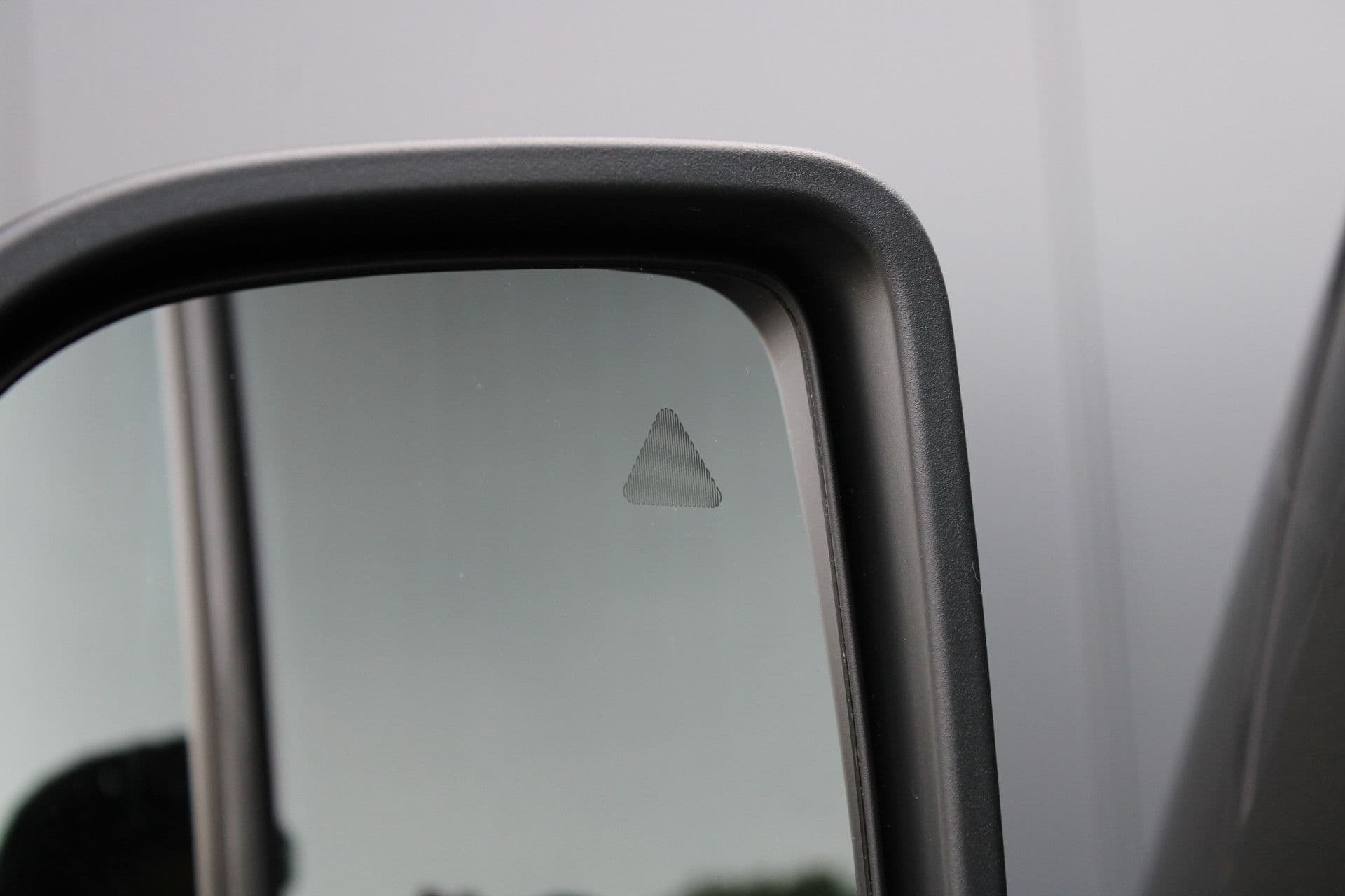 Mercedes-Benz Sprinter 317CDI L2H2 Select - LED - Mbux 10 - 3.5t Trekhaak - Geveerde Stoel - Betimmering - Camera - Carplay - Blind spot - Cruise - Rijklaar thumbnail 41