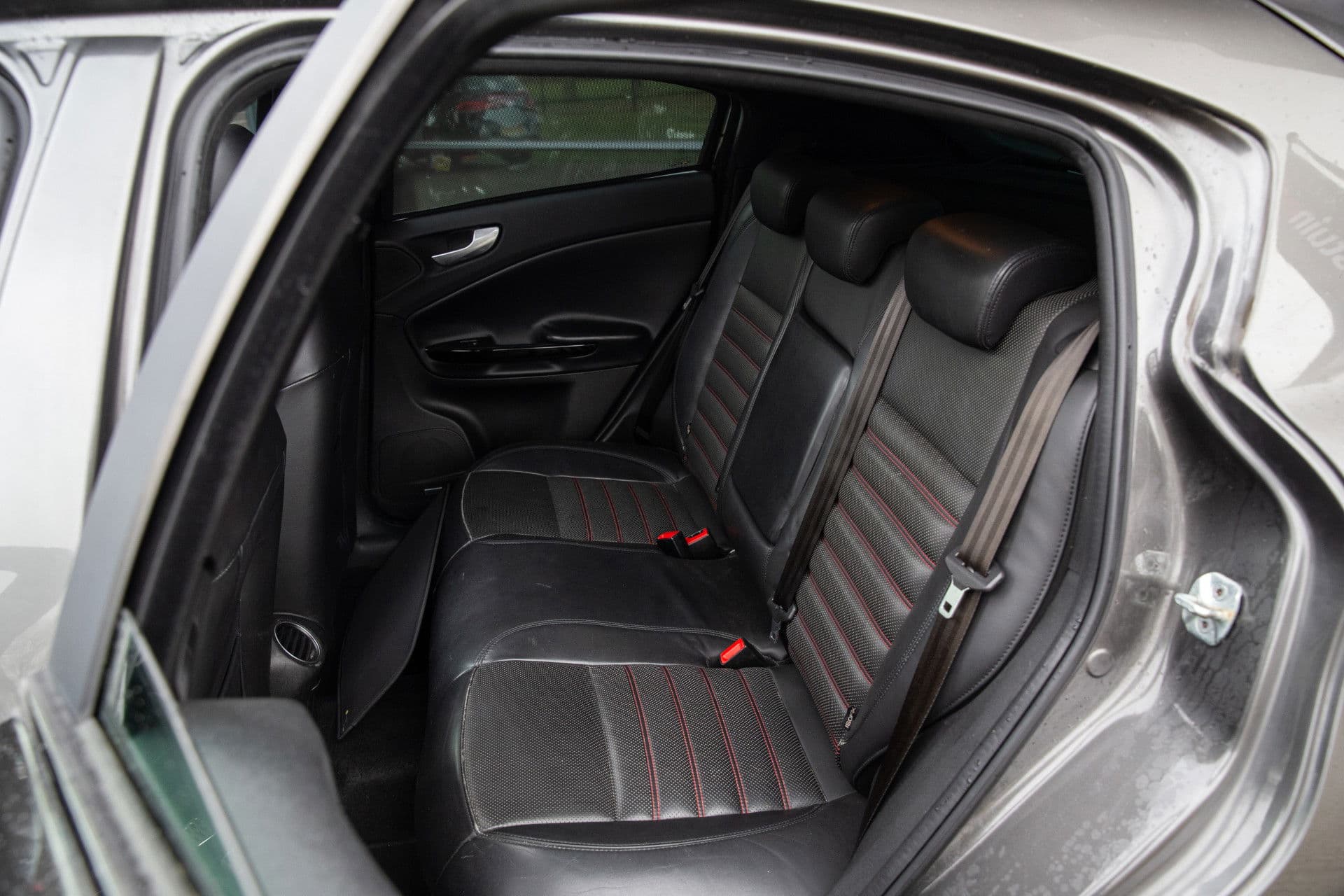 Alfa Romeo Giulietta 1.7 TBi Quadrifoglio Verde , Panoramadak, Cruise control, Goed onderhouden! thumbnail 11