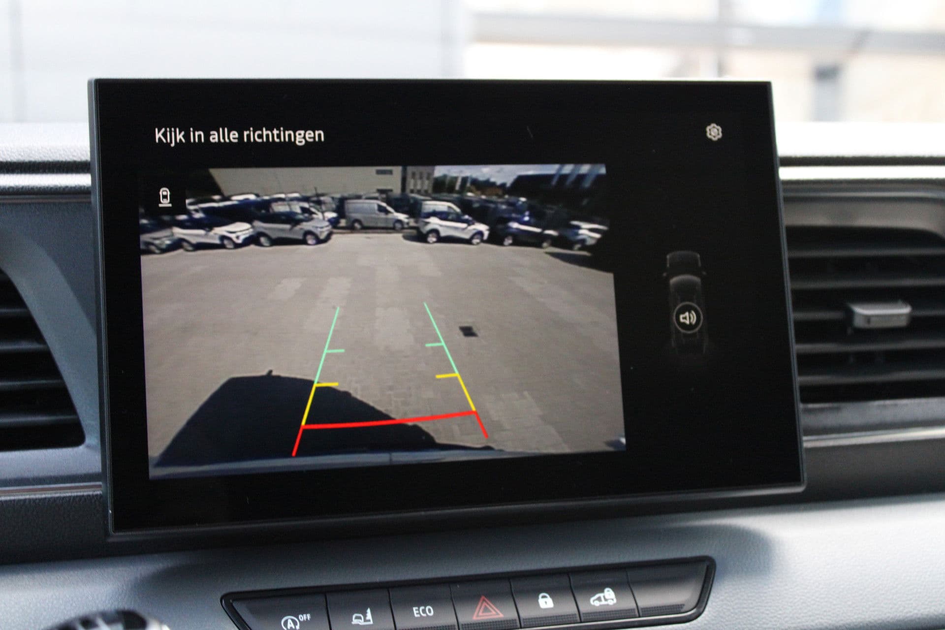 Renault Master T35 2.0 dCi 170pk L2H2 Extra - 2x Schuifdeur - Navigatie - Blind Spot - Camera - Stoelverwarming - Verwarmde voorruit - Rijklaar thumbnail 23