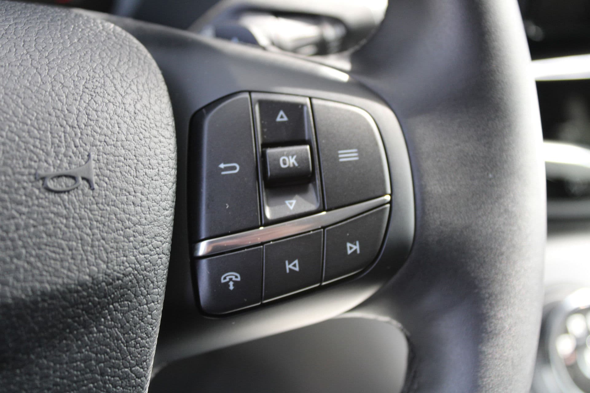 Ford Transit 350 2.0 TDCI L2H2 Trend 165pk - Facelift - Adaptive Cruise - Navigatie - Blind Spot - 360 Camera - Stoel - Stuurverwarming - Rijklaar thumbnail 17