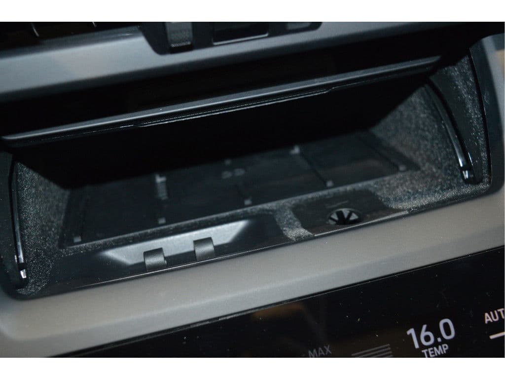 Porsche Macan 4 100 kWh navi pano cruise camera sport chrono 20 inch !! thumbnail 24