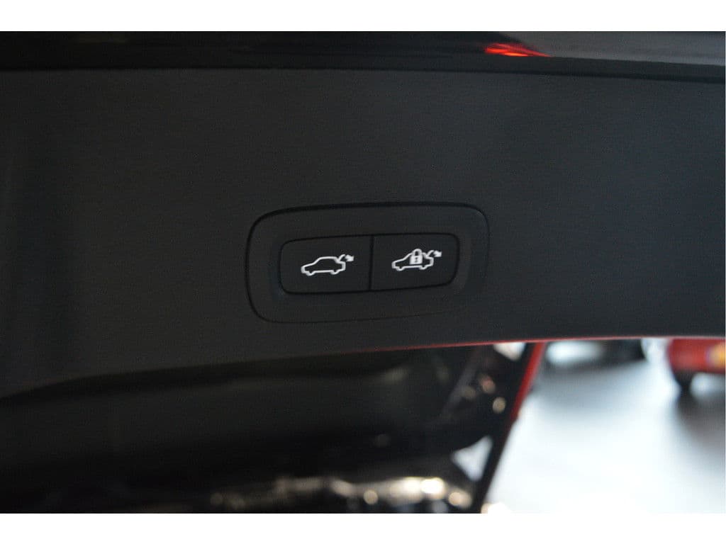 Volvo XC40 1.5 T5 Recharge Bright leer keyless camera 263 pk !! thumbnail 8