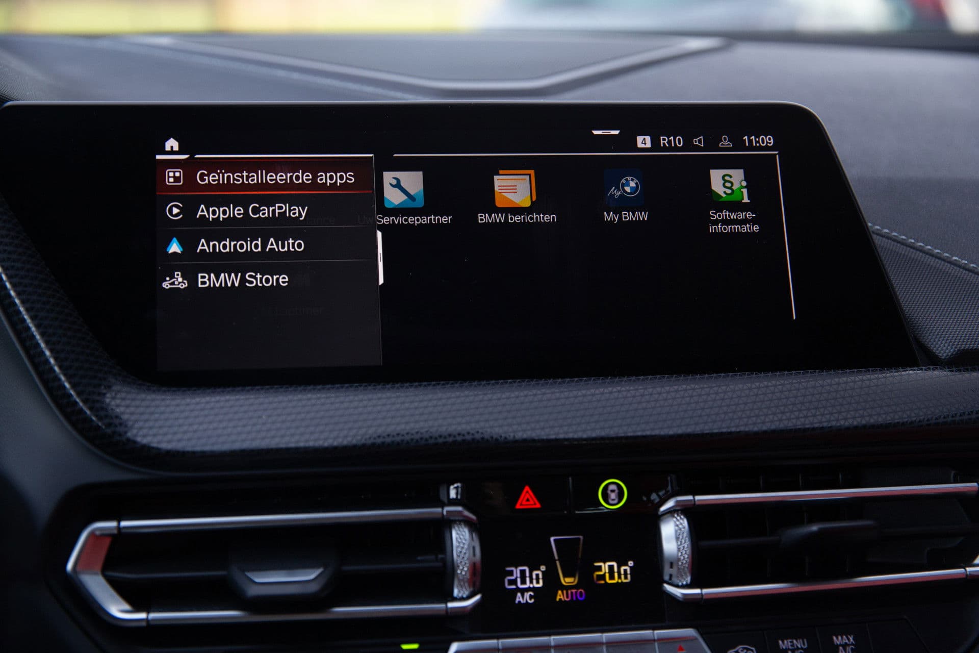 BMW 1-serie 118i Executive Edition , Achteruitrijcamera, Leer thumbnail 18