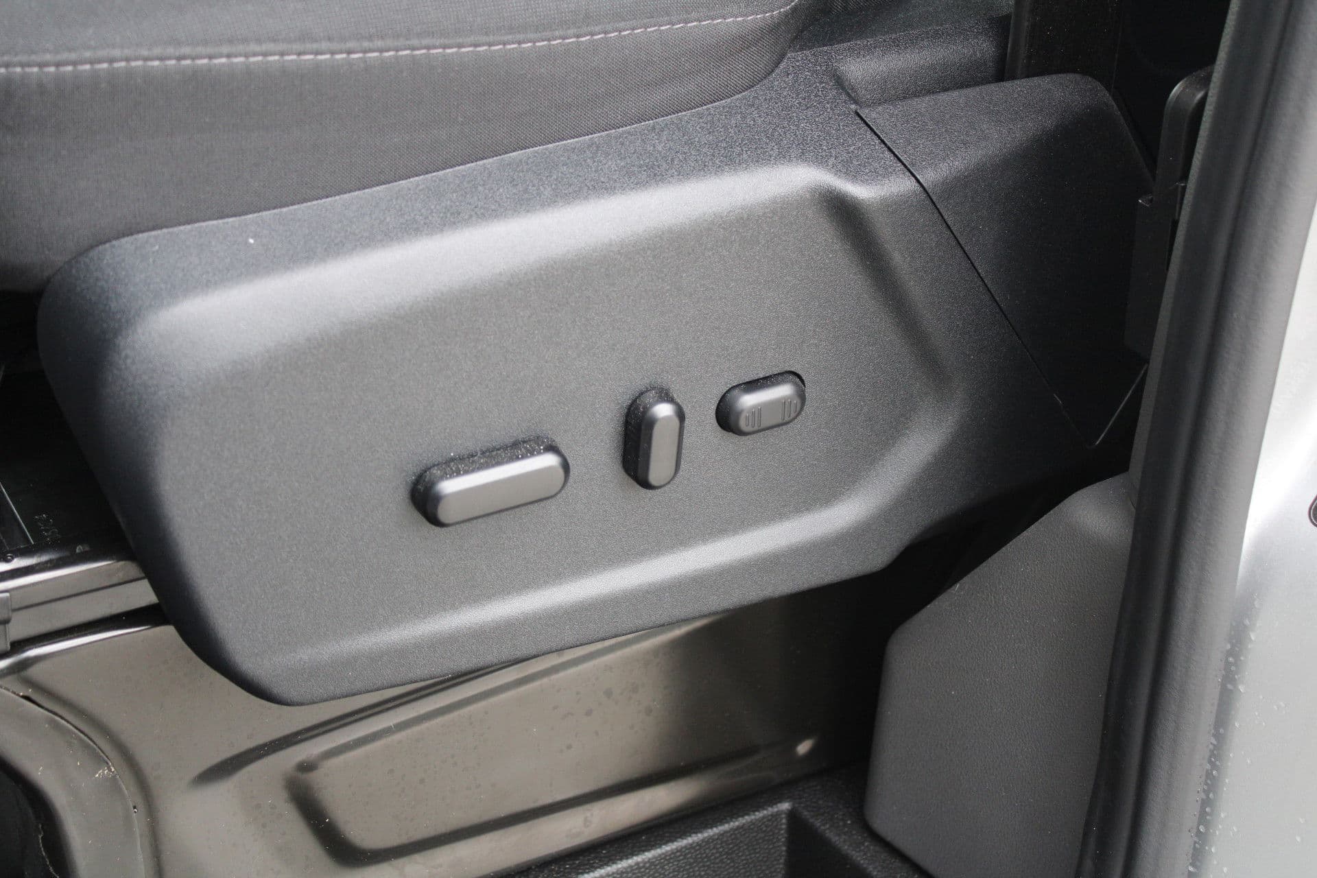 Ford Transit 350 2.0 TDCI L3H2 Limited Raptor 165pk - LUCHTVERING - ACC - Blind Spot - 360 camera - Raptor Grill - Stoel-Stuurverwarming - Trekhaak - Rijklaar thumbnail 9