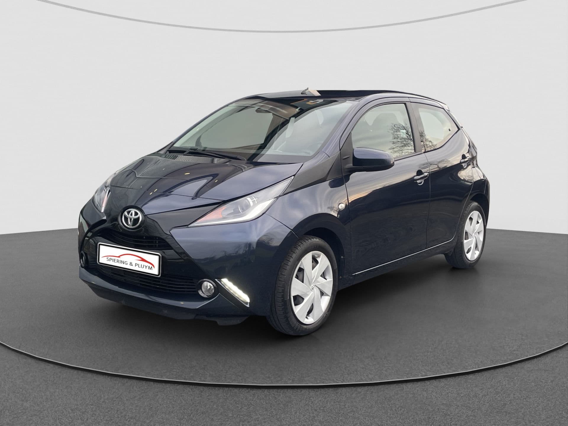 Toyota Aygo 1.0 VVT-i x-play Camera | Lane Assist thumbnail 5