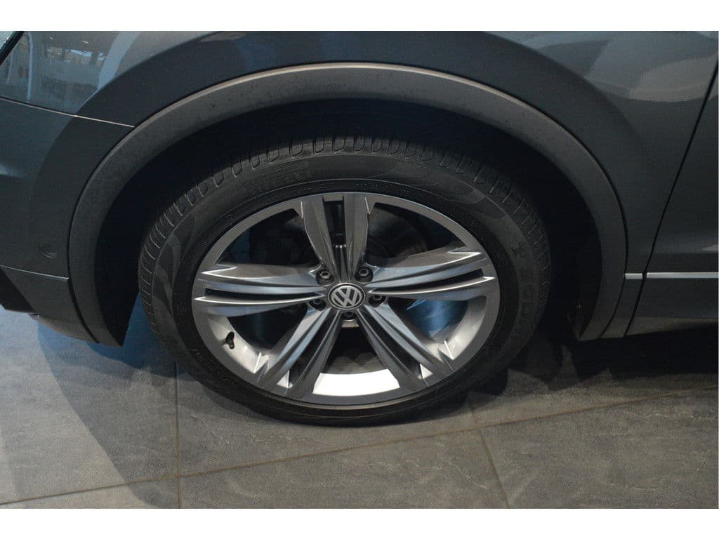 Volkswagen Tiguan 1.5 TSI ACT R-LINE navi camera leer pano trekhaak !! thumbnail 11