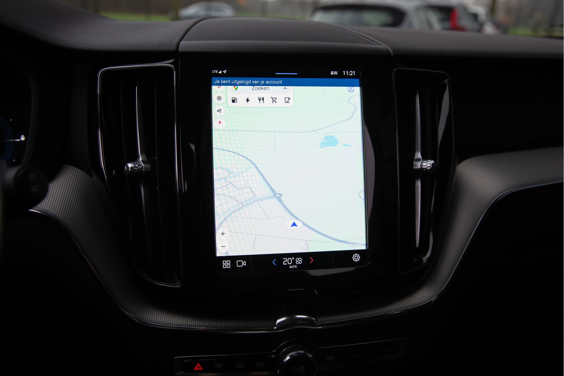 Volvo XC60 2.0 T6 Plug-in hybrid AWD Plus Dark , Panoramadak, Memory, Leer thumbnail 20