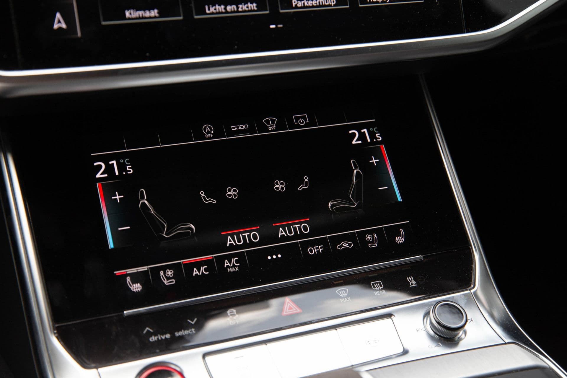 Audi RS6 Avant 4.0 TFSI Quattro , B&O Advanced, Nachtzicht, 4-wielsturing, Head-up display, Trekhaak, Laser thumbnail 27