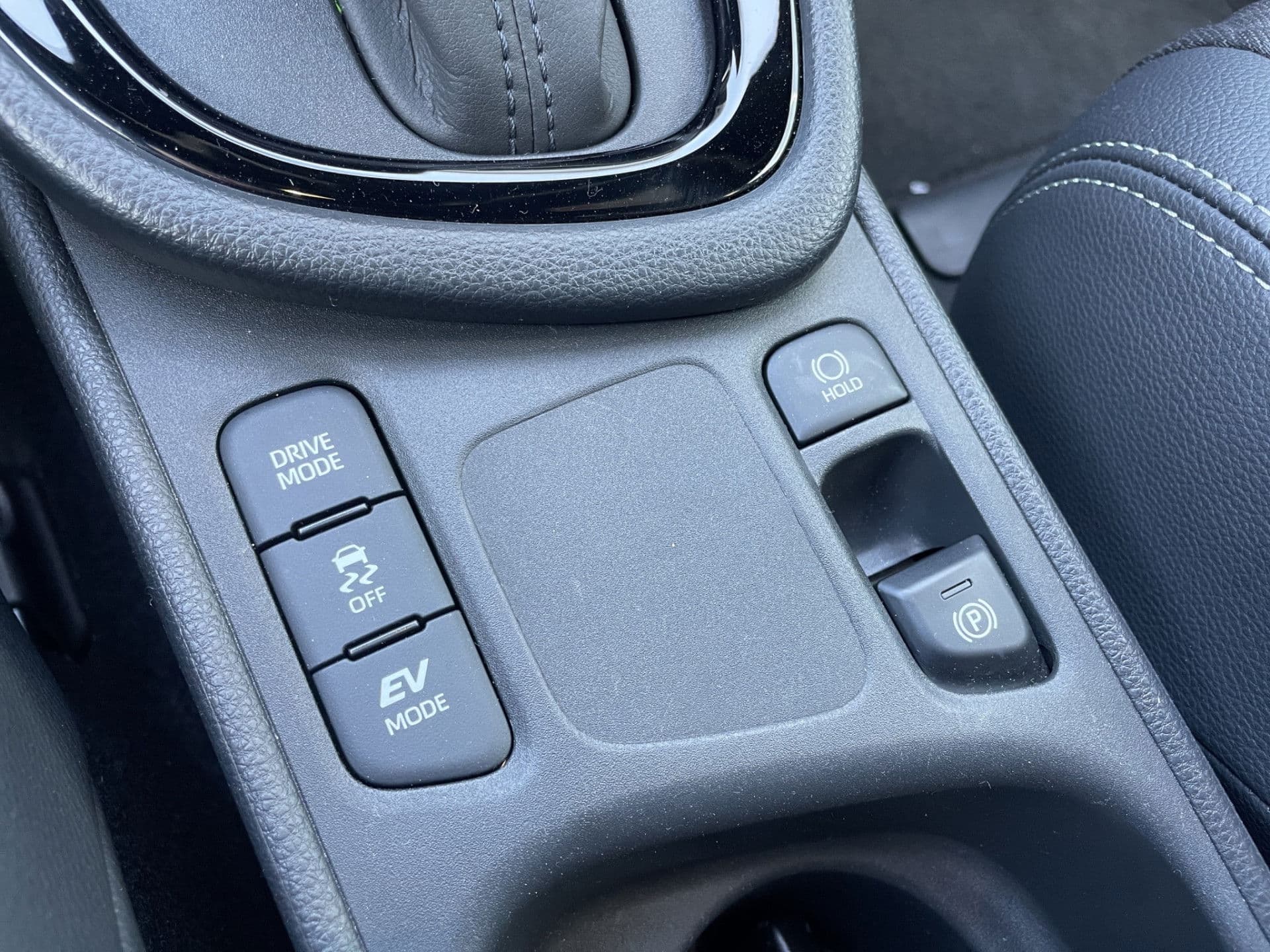 Toyota Yaris 1.5 Hybrid 130 First Edition | Halfleder | Climate | Cruise | Keyless | Camera thumbnail 22