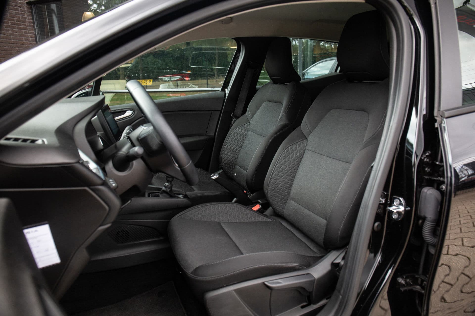 Renault Clio 1.0 TCe Zen , Cruise control, Navigatie, thumbnail 6