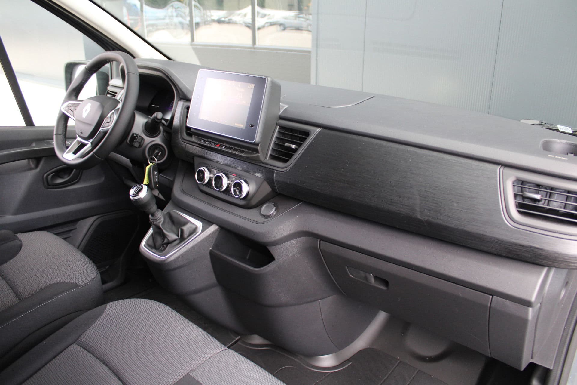 Renault Trafic 2.0 Blue dCi 130pk T30 L2H1 Advance - 2x Schuifdeur - Achteruitrijcamera - Carplay - Android - Allseason - Trekhaak - Rijklaar thumbnail 43