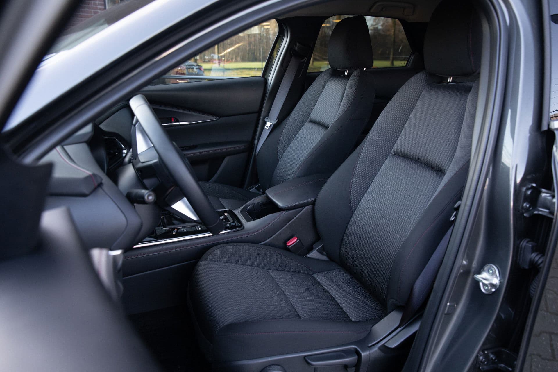 Mazda CX-30 2.5 e-SkyActiv-G M Hybrid Homura , Head-up display, Adap. cruise, thumbnail 3