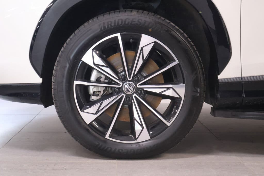 MG HS 1.5 PHEV Luxury | Plug-in | €4.000 Voordeel thumbnail 5