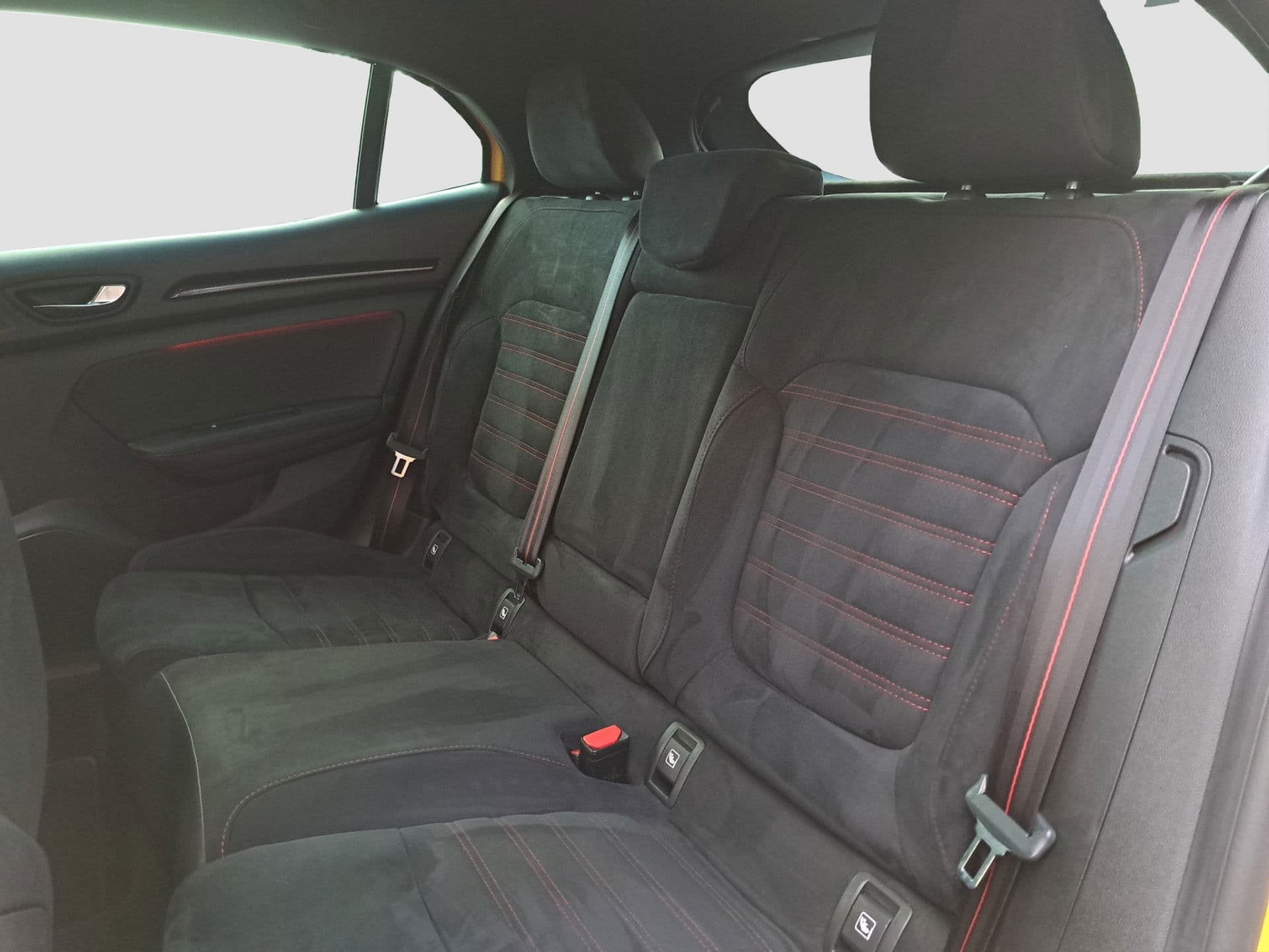 Renault Mégane 1.8 TCe 300 RS Trophy | Stage 1 | Recaro Stoel | Oliekoeler | Brembo Remmen thumbnail 10