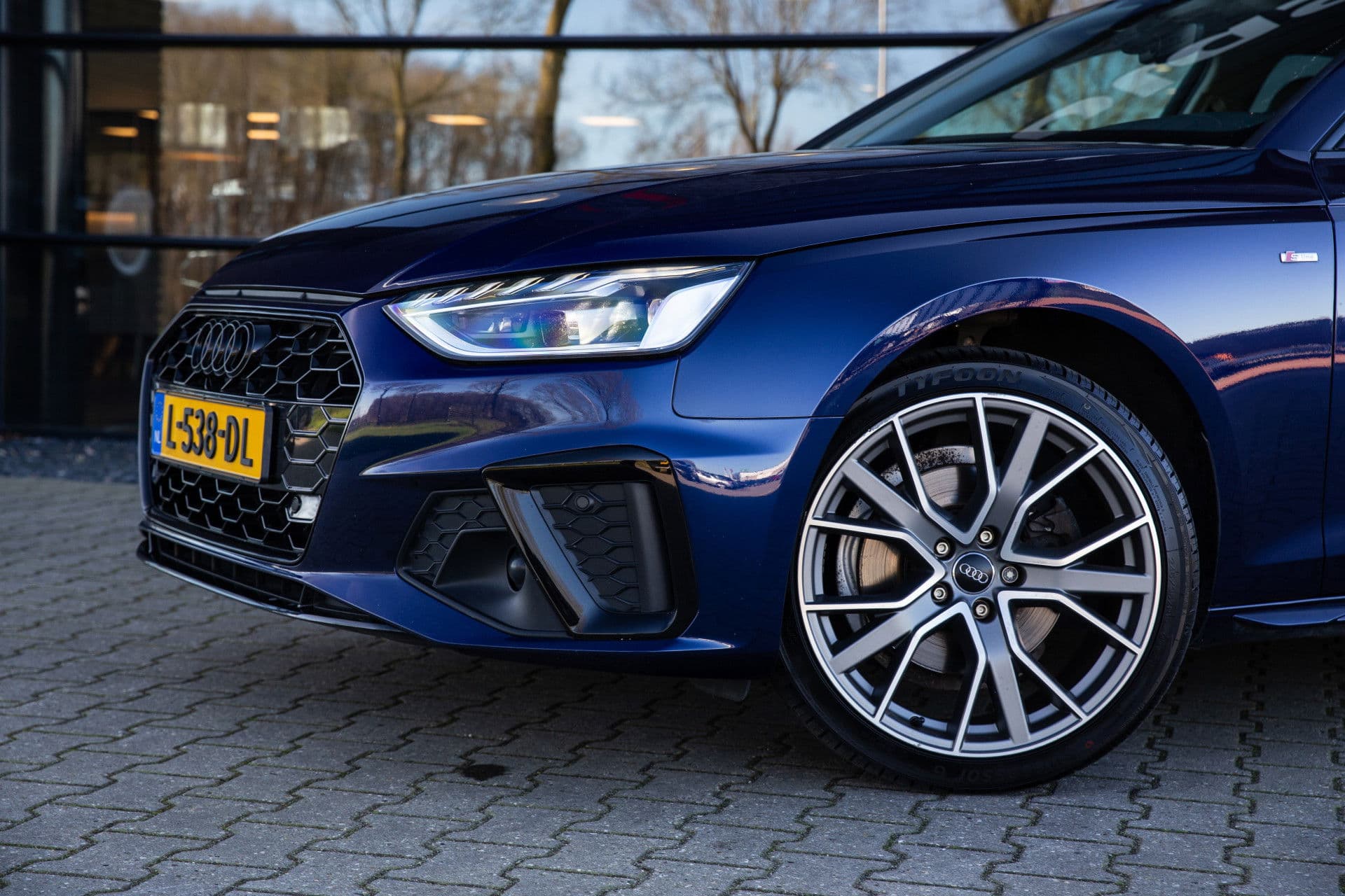 Audi A4 Avant 35 TDI Launch edition S-line , Sportstoelen, Camera, Virtual Cockpit, thumbnail 8