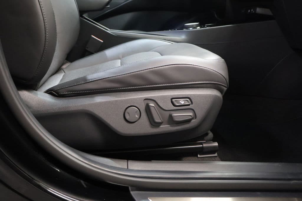 Kia Niro 1.6 GDi PHEV ExecutiveLine | Plug-in Hybrid thumbnail 13