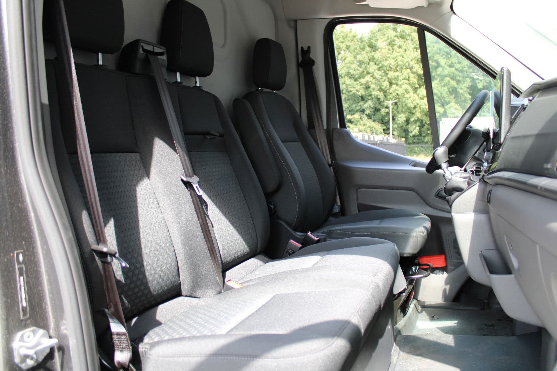 Ford Transit 350 2.0 TDCI L3H2 Trend 130pk Trend - Carplay - Android - 360 Camera - Climate - Cruise - Parkeersensoren - Rijklaar thumbnail 33