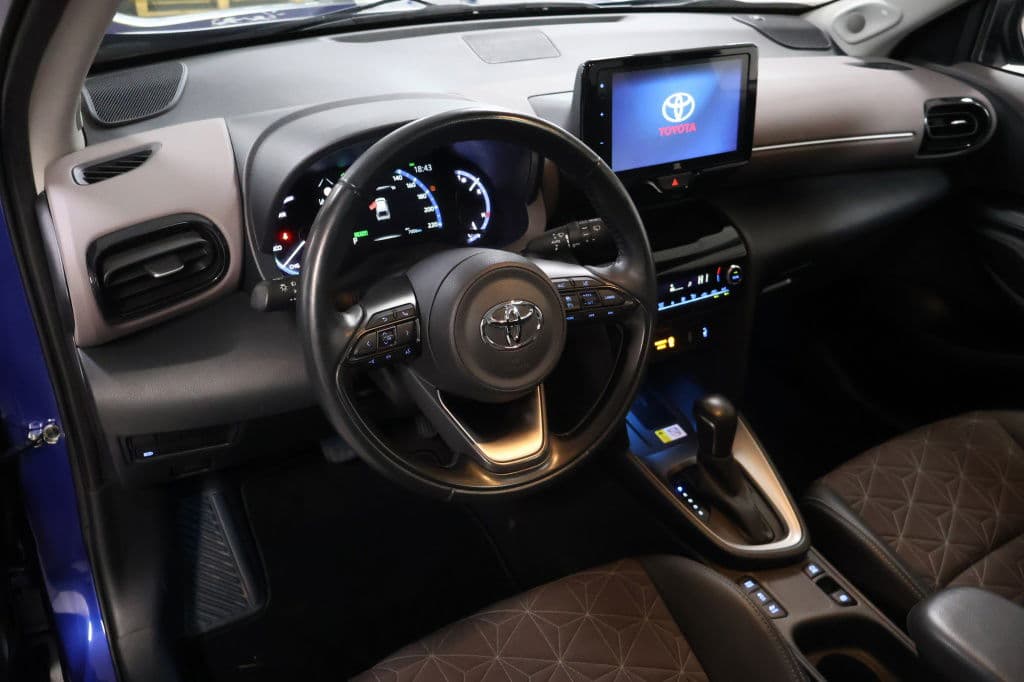 Toyota Yaris Cross 1.5 Hybrid Executive | 1e Eigenaar | Panodak thumbnail 6